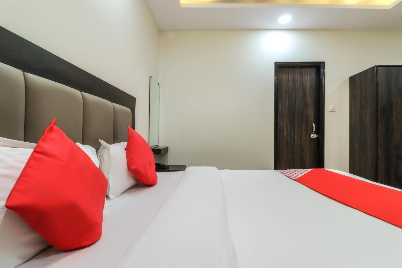 Oyo Hotel City Palace Kanpur Buitenkant foto